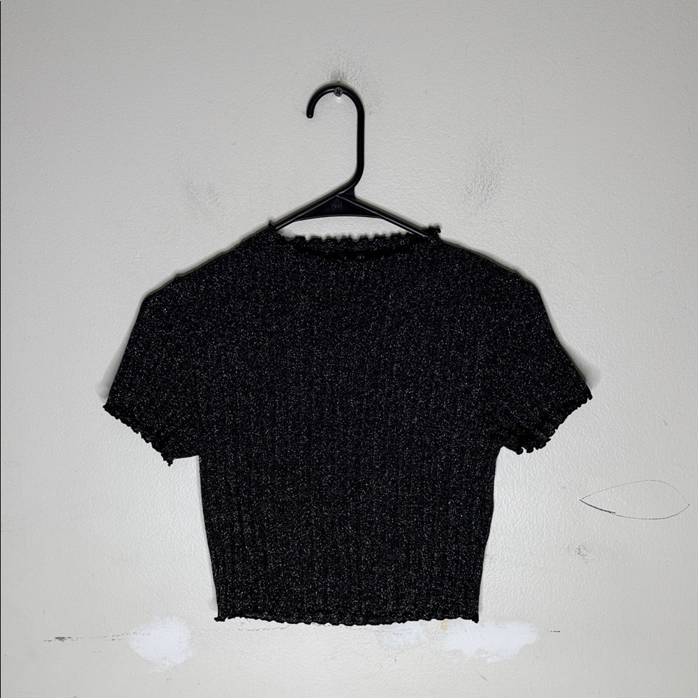 Forever 21 Black Short Sleeve Metallic Silver Thread Ribbed Cropped Length Top